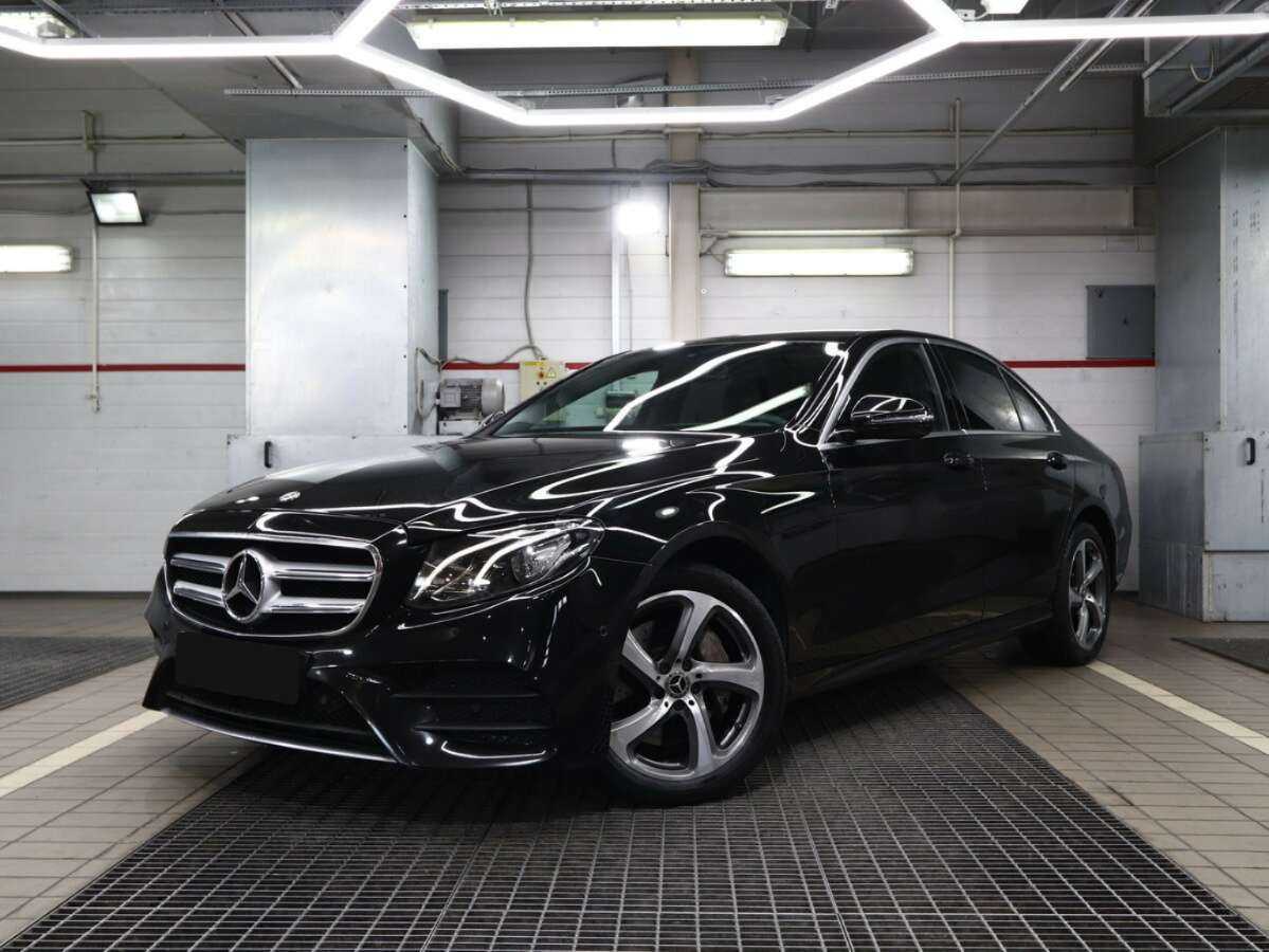 Mercedes-Benz E-Класс с пробегом — 2018 год. Фото: #0