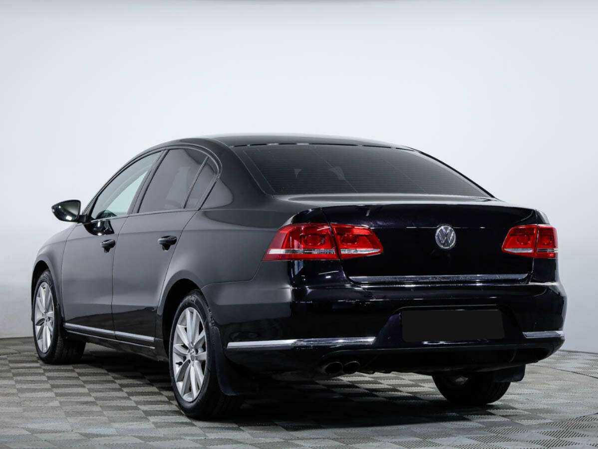 Volkswagen Passat с пробегом — 2011 год. Фото: #5