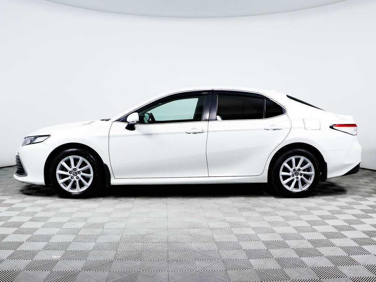 Toyota Camry с пробегом — 2021 год. Фото: #7