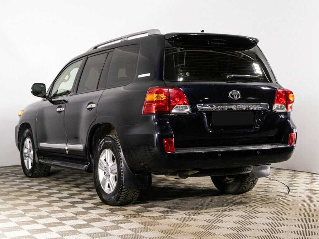 Toyota Land Cruiser с пробегом — 2014 год. Фото: #6