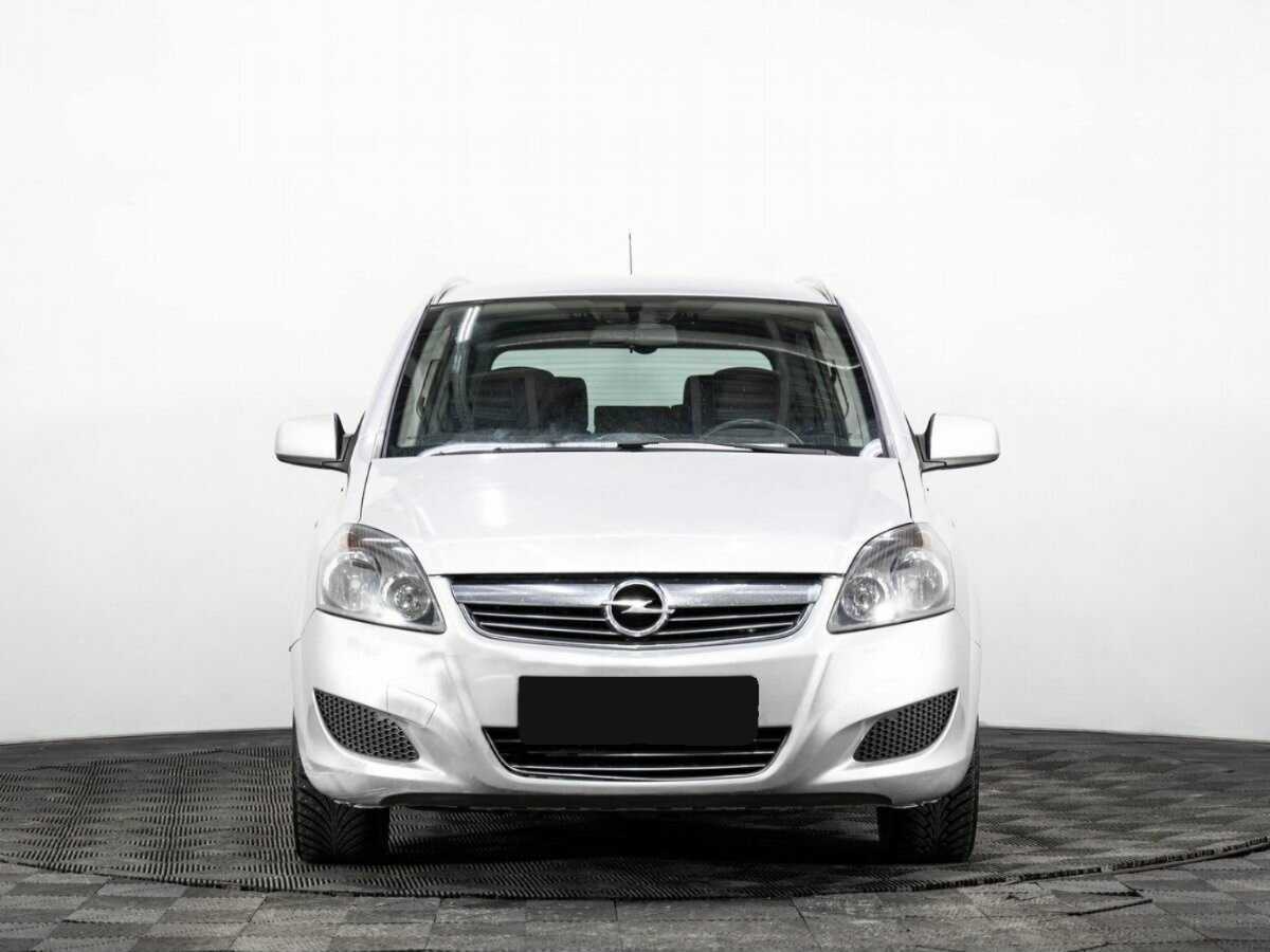 Opel Zafira с пробегом — 2011 год. Фото: #1