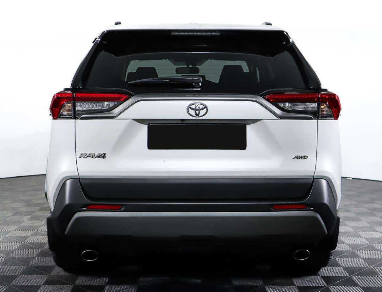 Toyota RAV4 с пробегом — 2019 год. Фото: #5