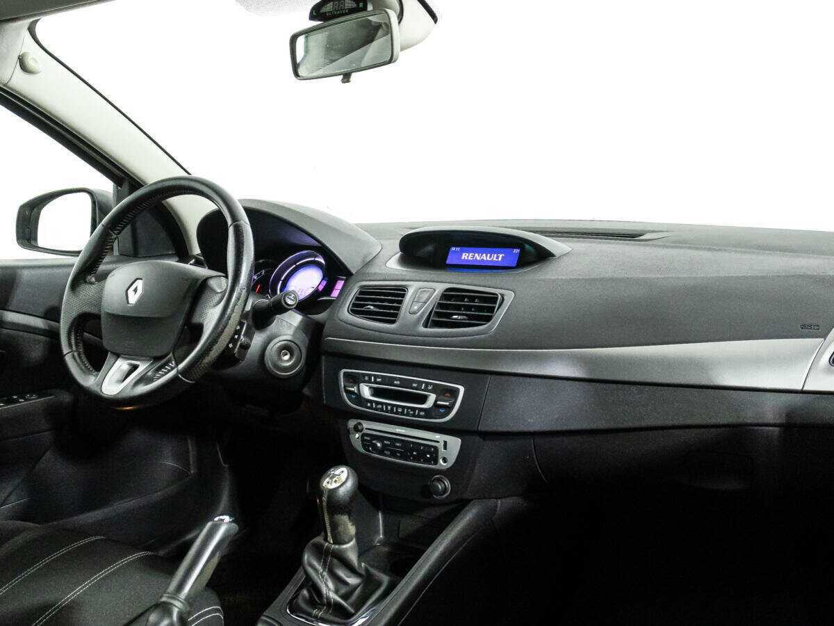 Renault Fluence с пробегом — 2013 год. Фото: #8