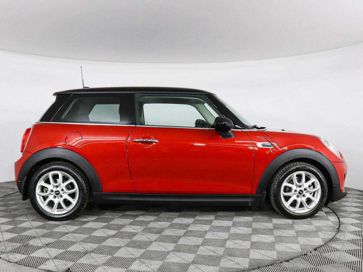 Mini Hatch с пробегом — 2015 год. Фото: #3
