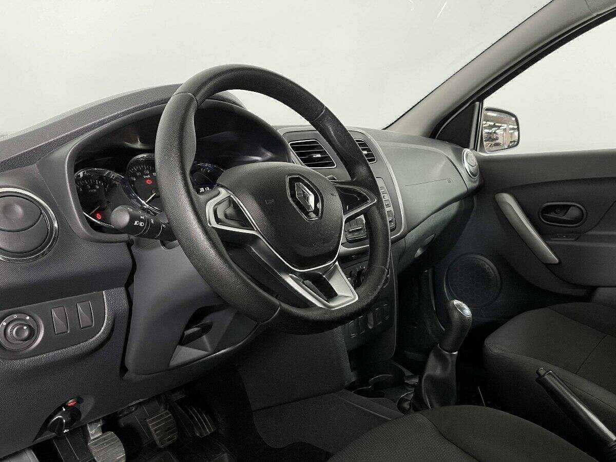 Renault Logan с пробегом — 2019 год. Фото: #12