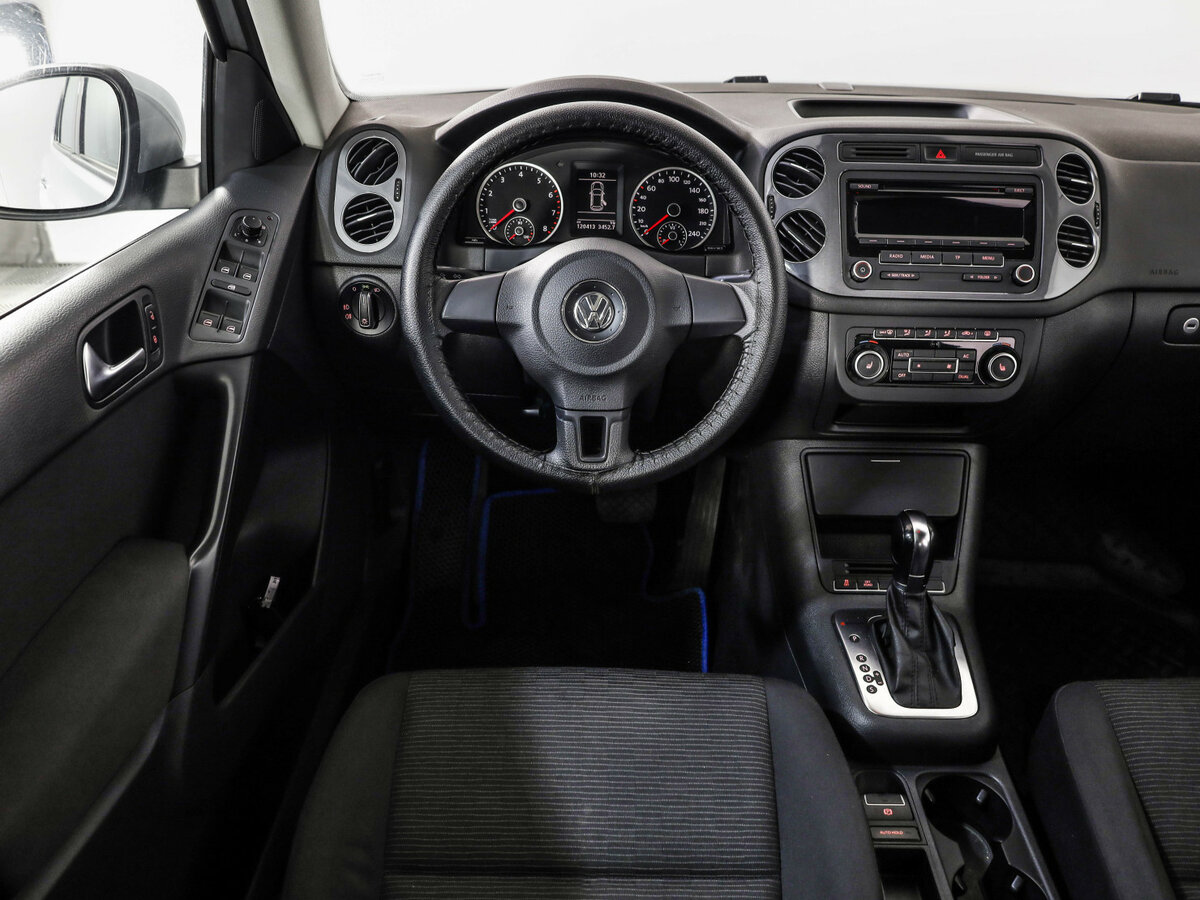Volkswagen Tiguan с пробегом — 2011 год. Фото: #10