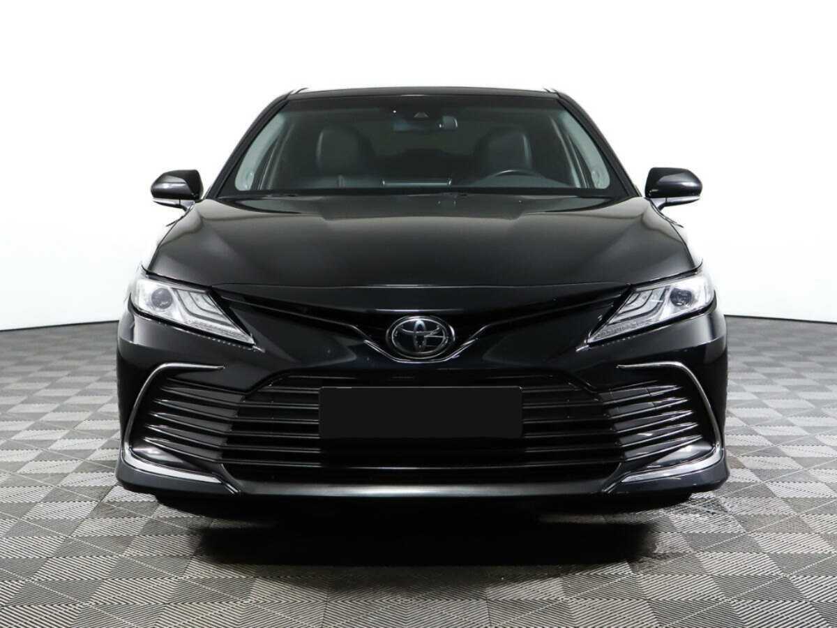 Toyota Camry с пробегом — 2022 год. Посмотреть фото