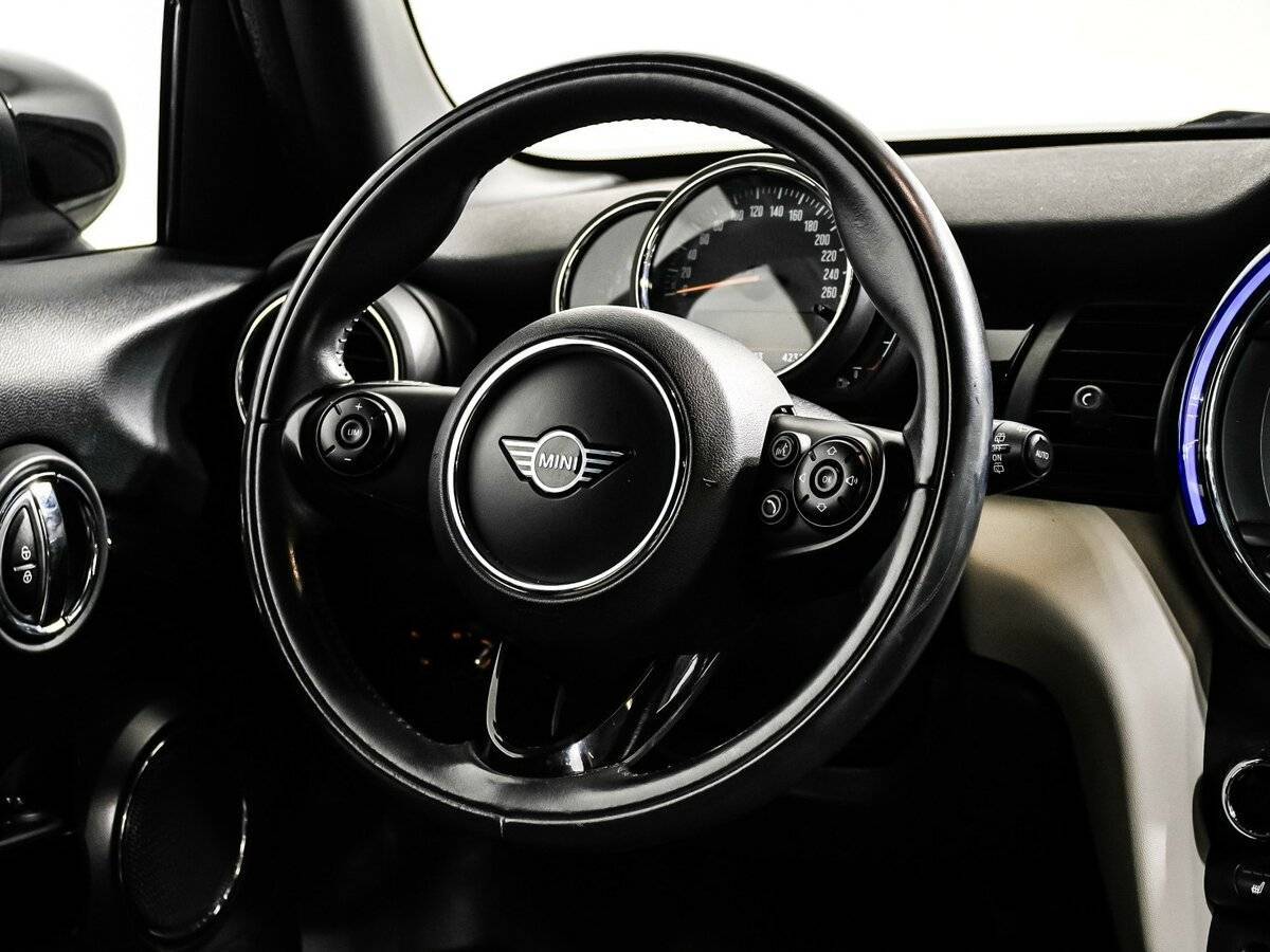 Mini Hatch с пробегом — 2020 год. Фото: #11