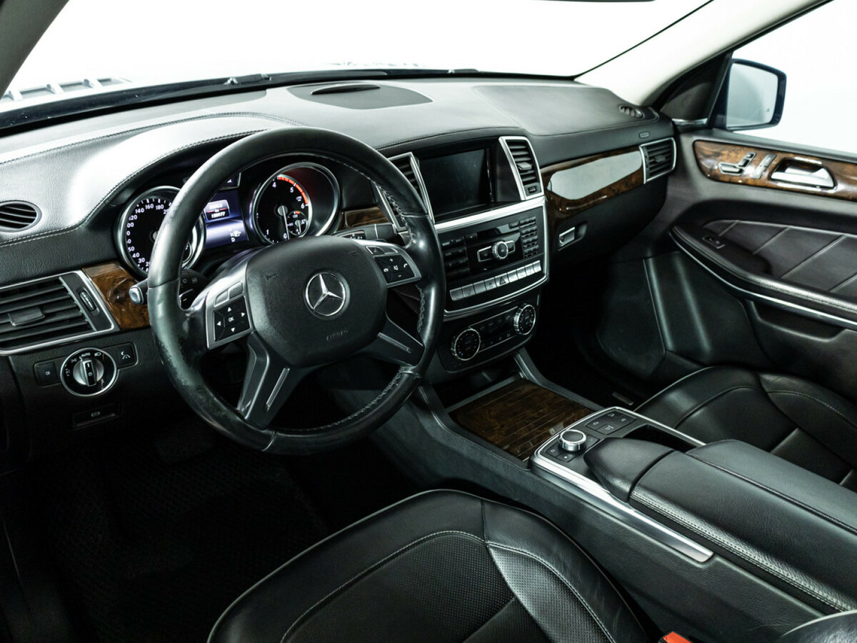 Mercedes-Benz GL-Класс с пробегом — 2013 год. Фото: #10