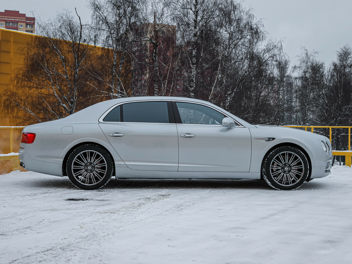 Bentley Flying Spur с пробегом — 2014 год. Фото: #2