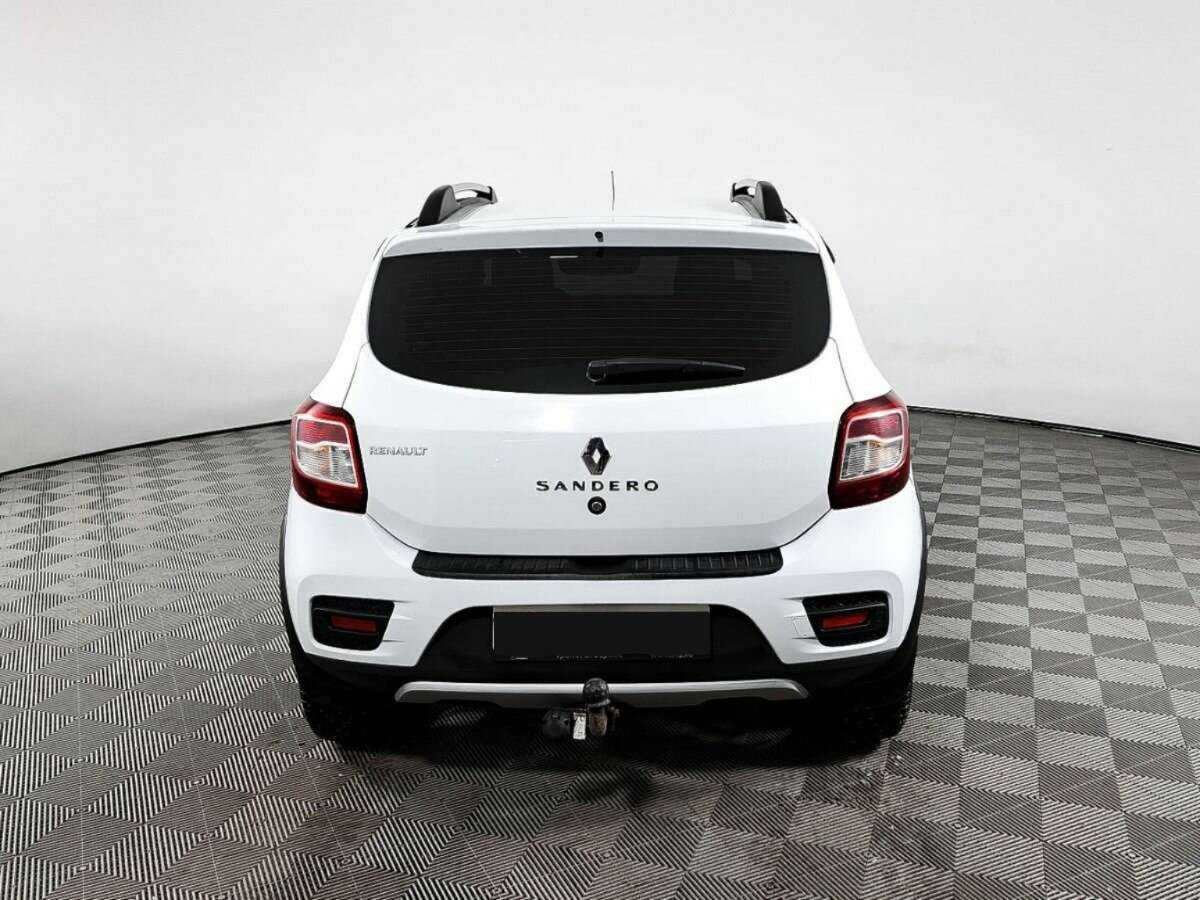 Renault Sandero с пробегом — 2019 год. Фото: #5