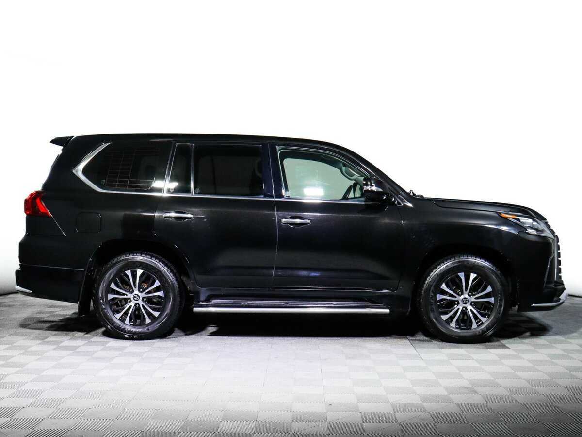 Lexus LX с пробегом — 2016 год. Фото: #3