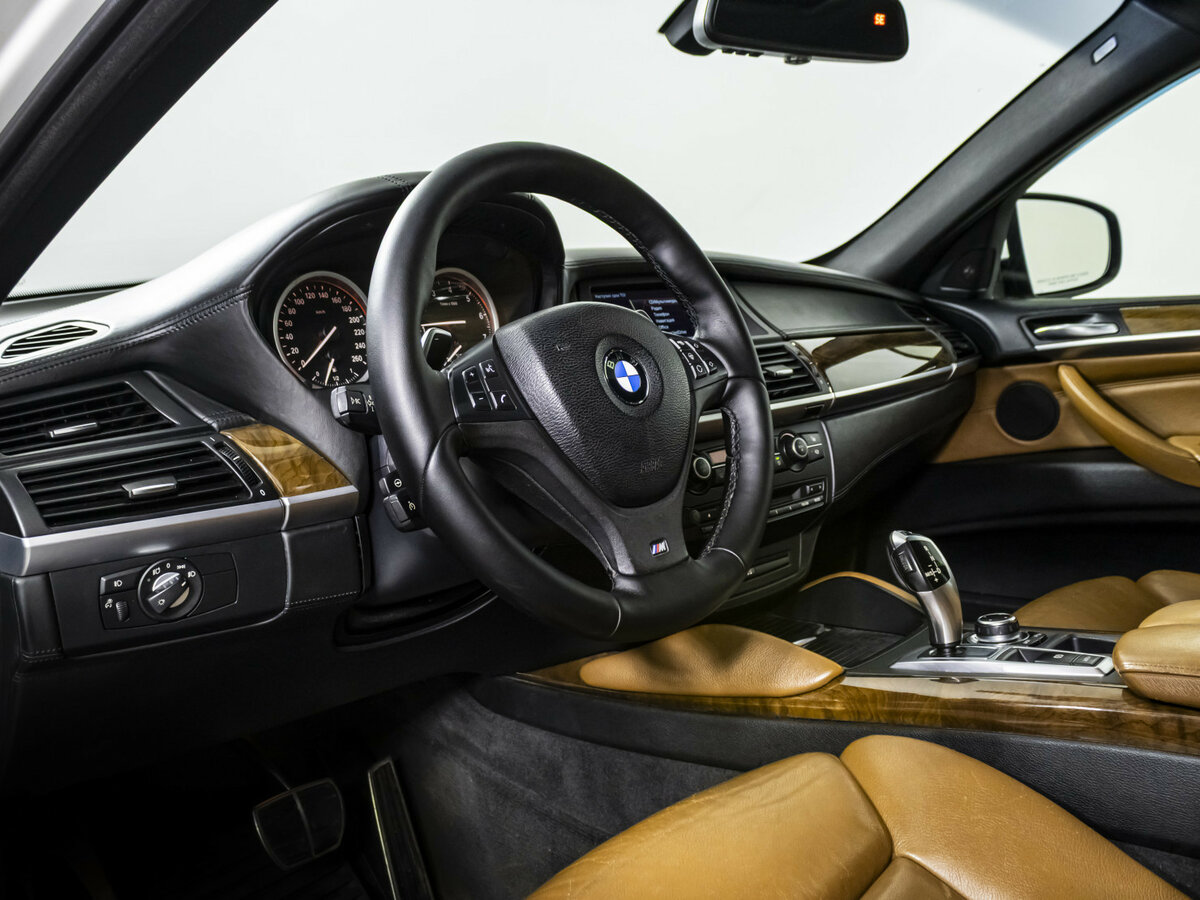 BMW X6 с пробегом — 2012 год. Фото: #9