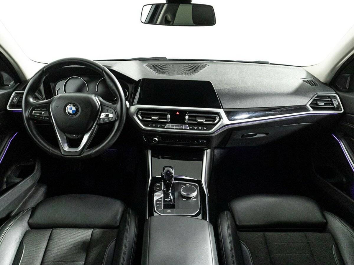 BMW 3 серии с пробегом — 2019 год. Фото: #12