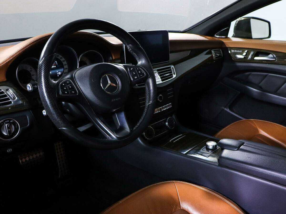 Mercedes-Benz CLS с пробегом — 2014 год. Фото: #11