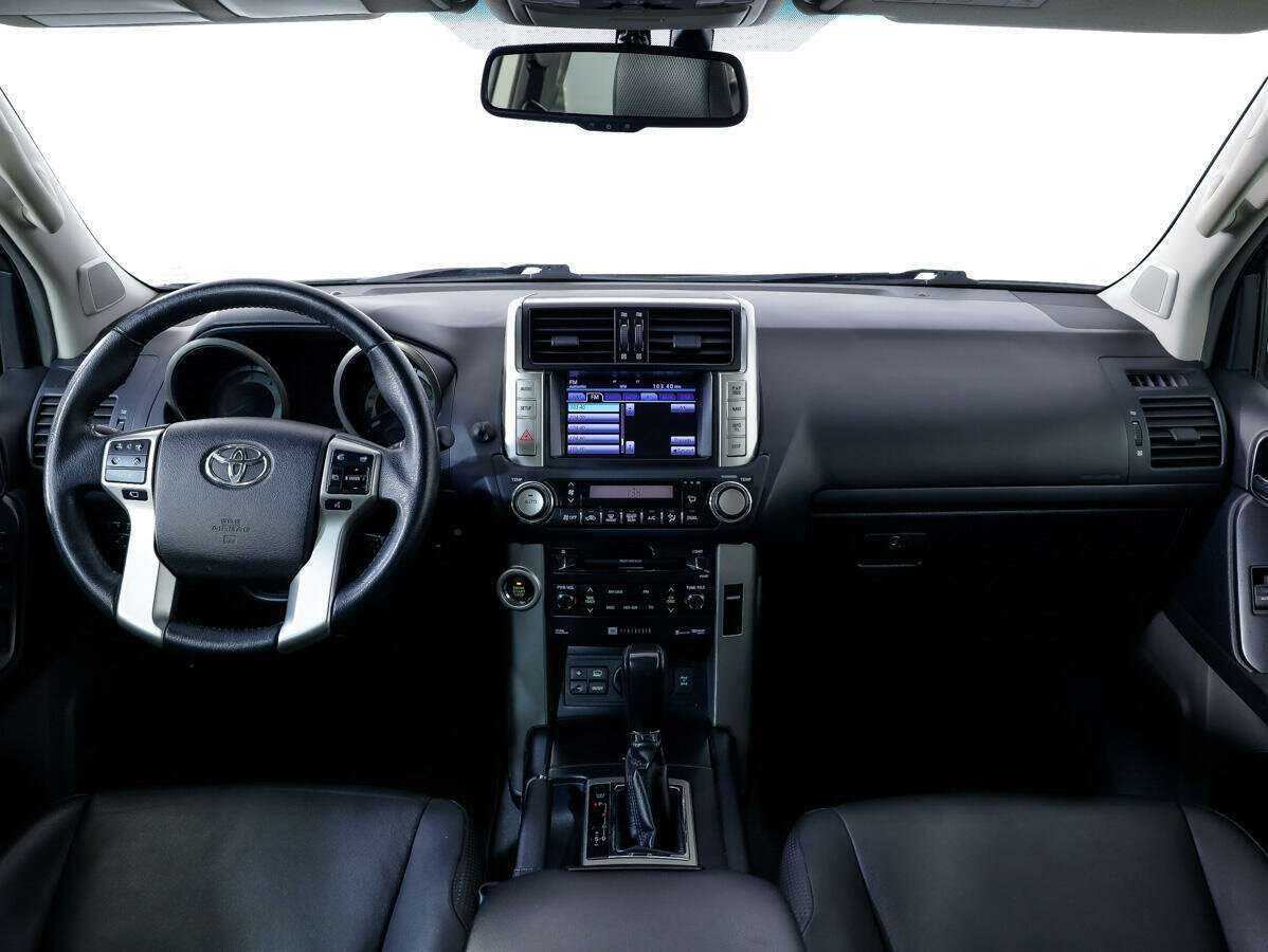 Toyota Land Cruiser Prado с пробегом — 2013 год. Фото: #10