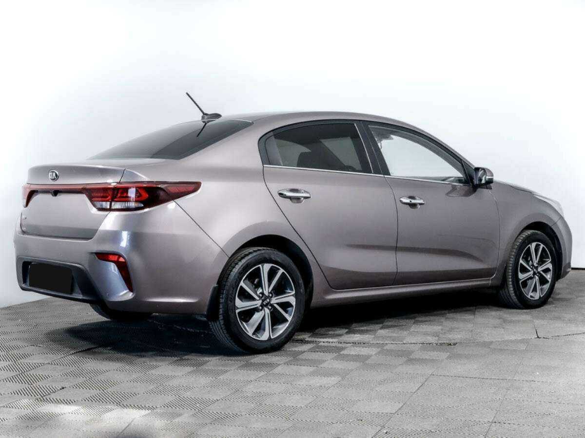 Kia Rio с пробегом — 2017 год. Фото: #3