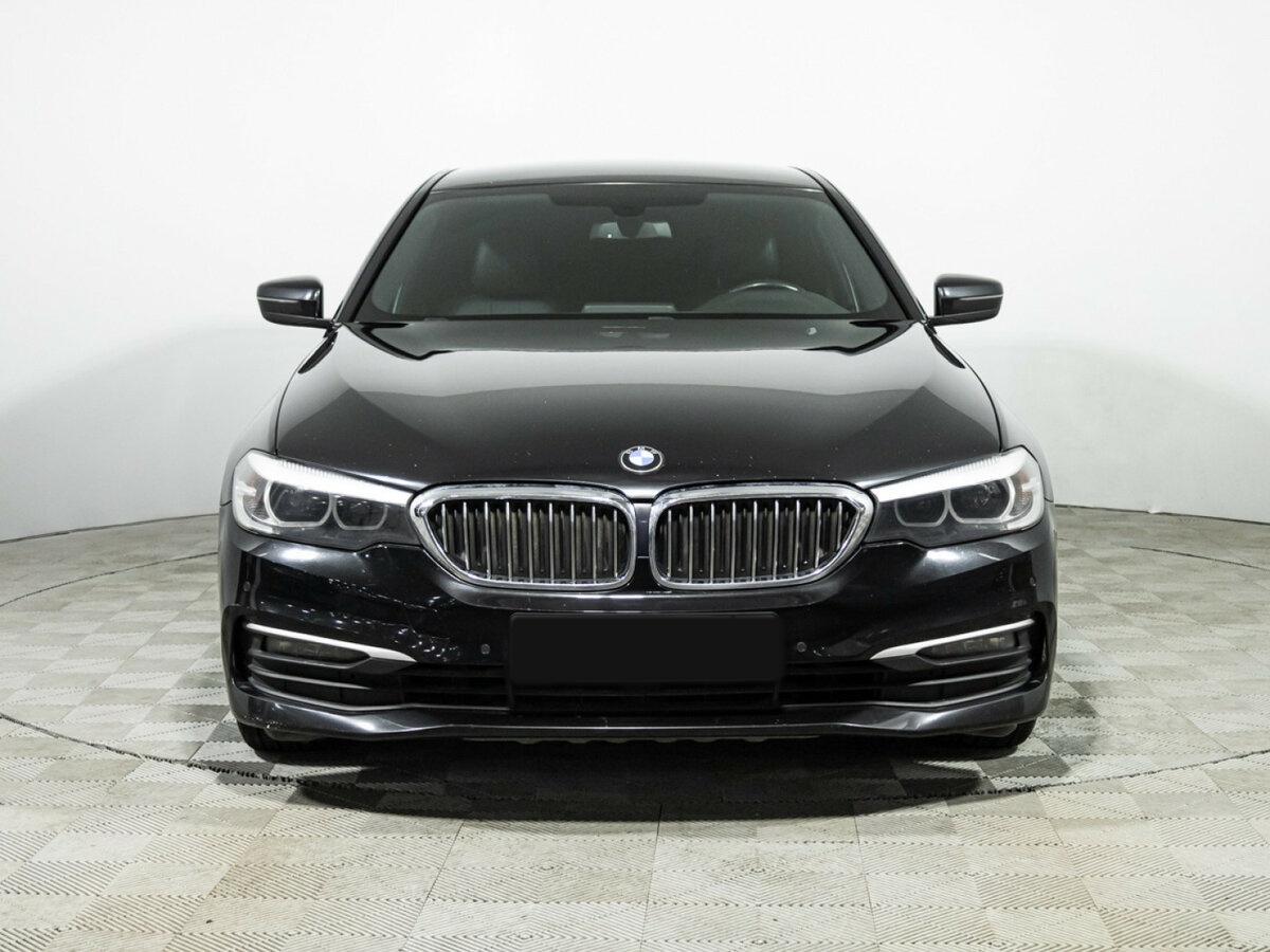 BMW 5 серии с пробегом — 2017 год. Фото: #1