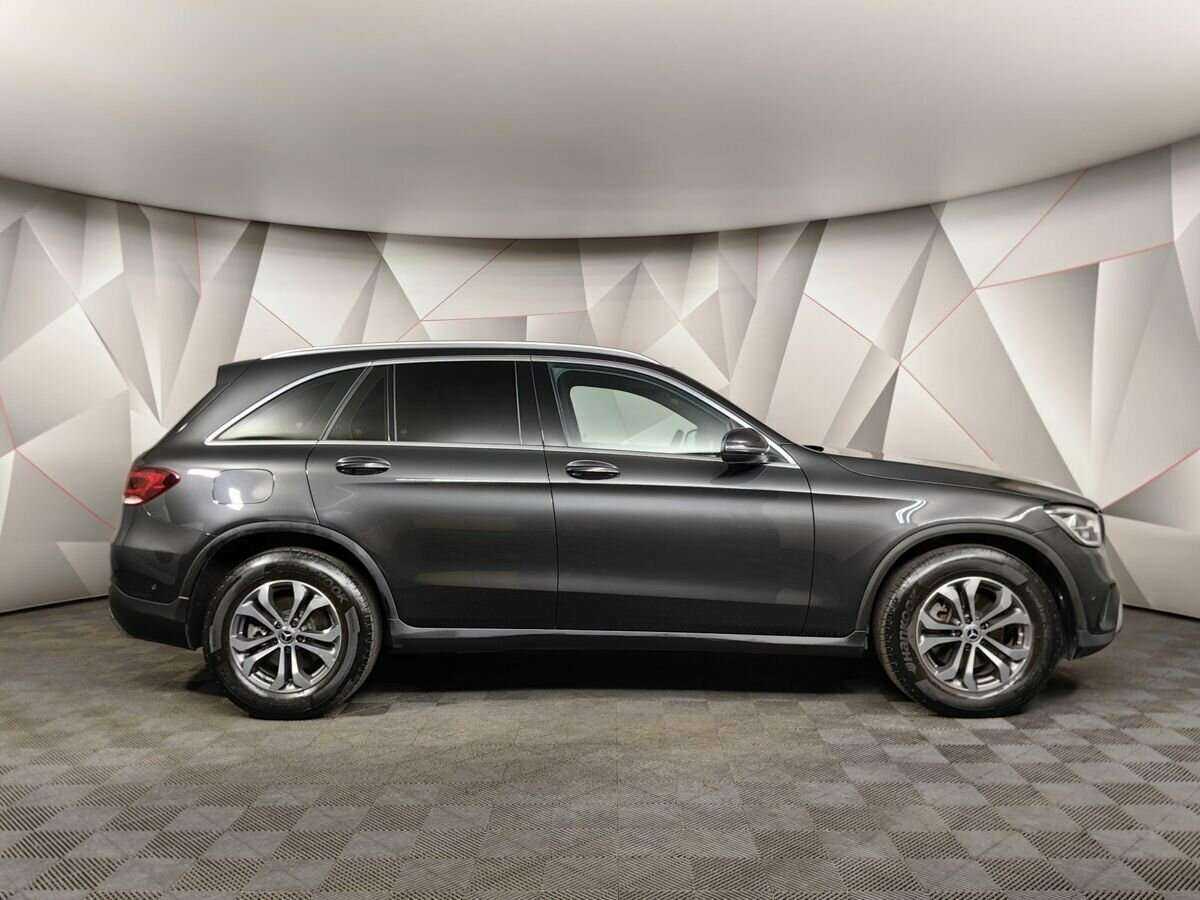 Mercedes-Benz GLC с пробегом — 2021 год. Фото: #4