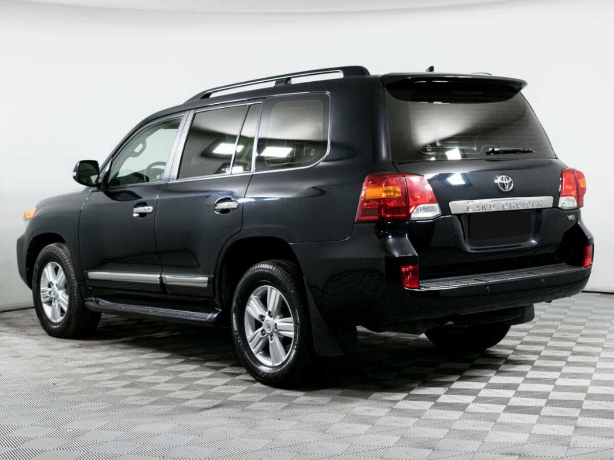 Toyota Land Cruiser с пробегом — 2013 год. Фото: #6