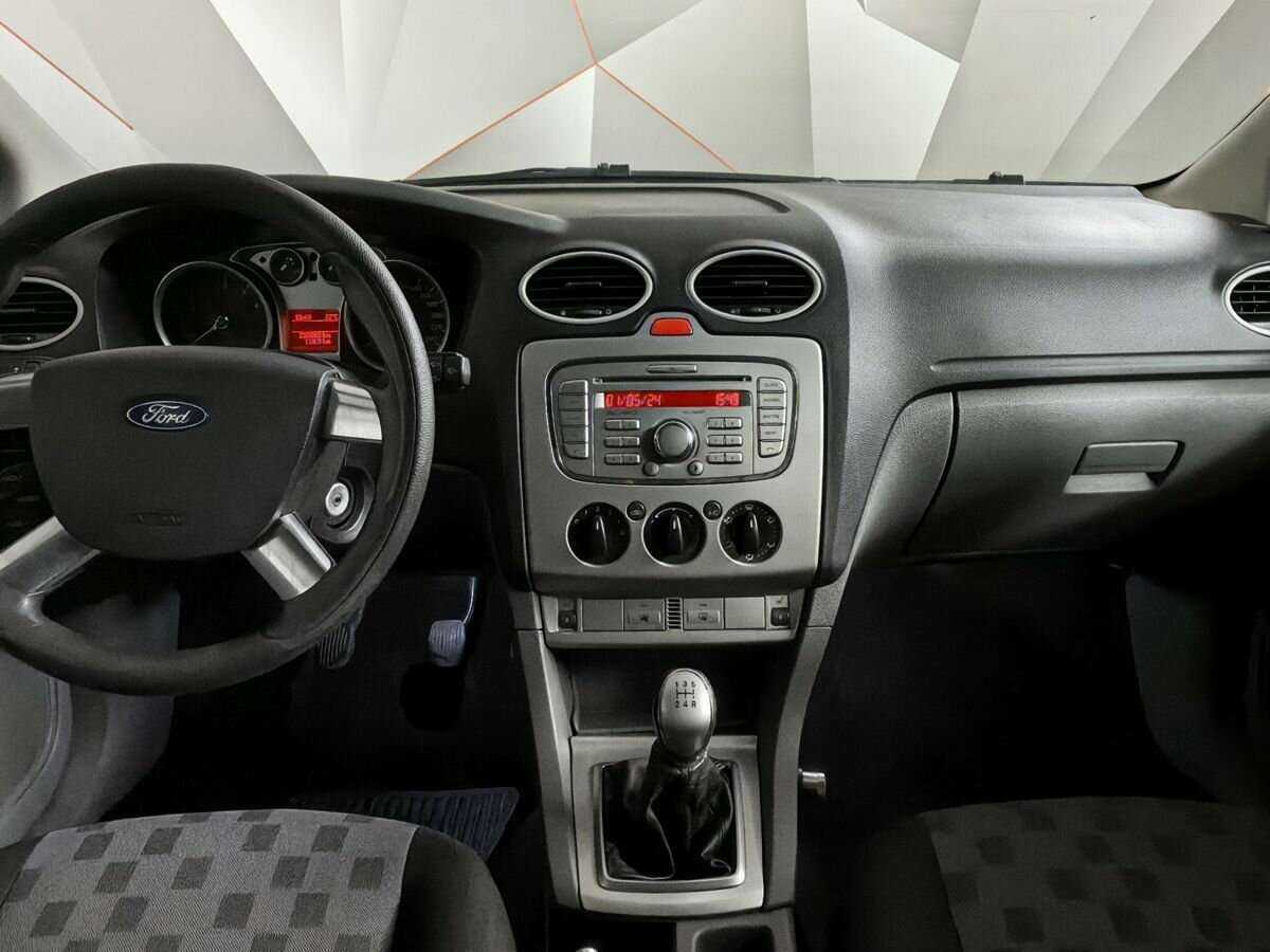 Ford Focus с пробегом — 2008 год. Фото: #9