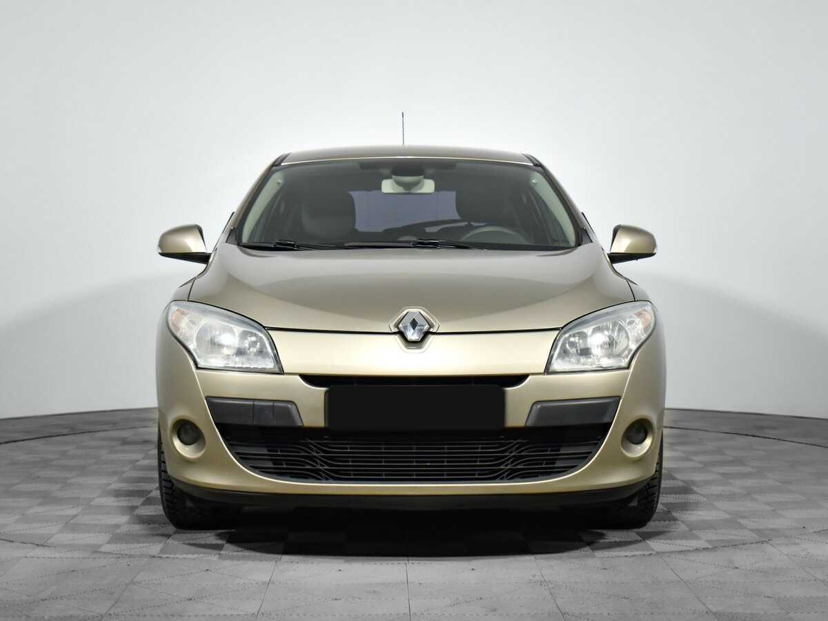 Renault Megane с пробегом — 2011 год. Фото: #1
