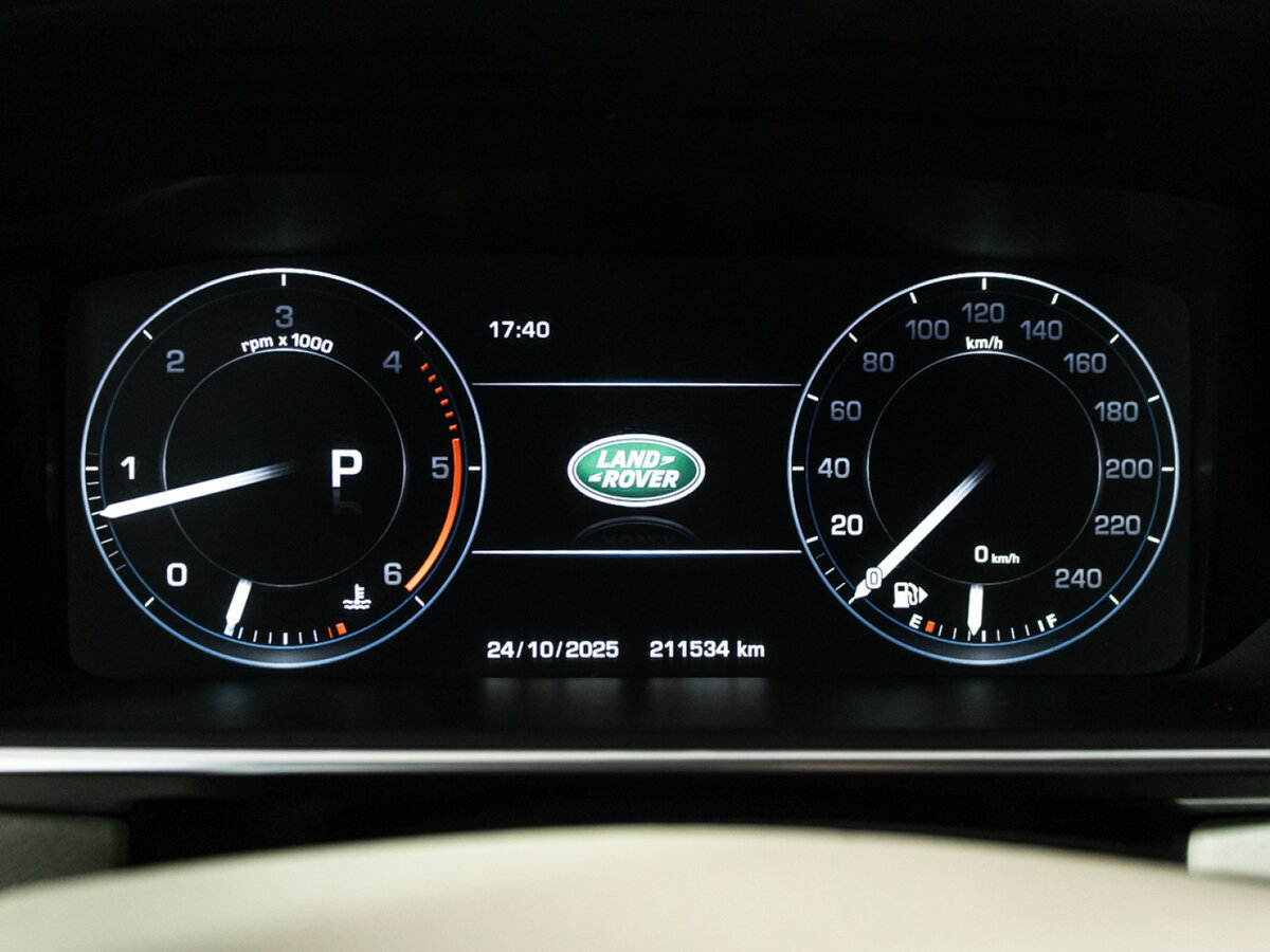 Land Rover Range Rover с пробегом — 2014 год. Фото: #9