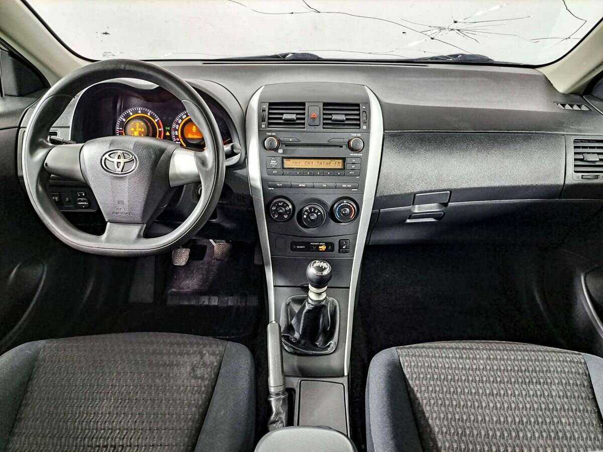 Toyota Corolla с пробегом — 2010 год. Фото: #11