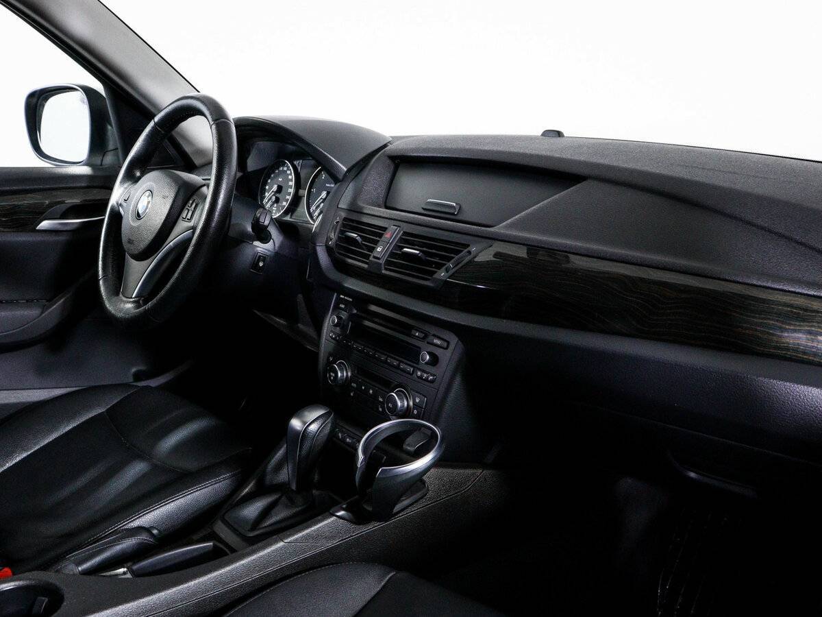 BMW X1 с пробегом — 2011 год. Фото: #8