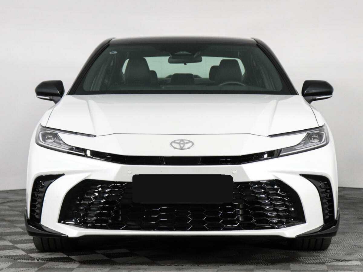 Toyota Camry с пробегом — 2024 год. Фото: #1