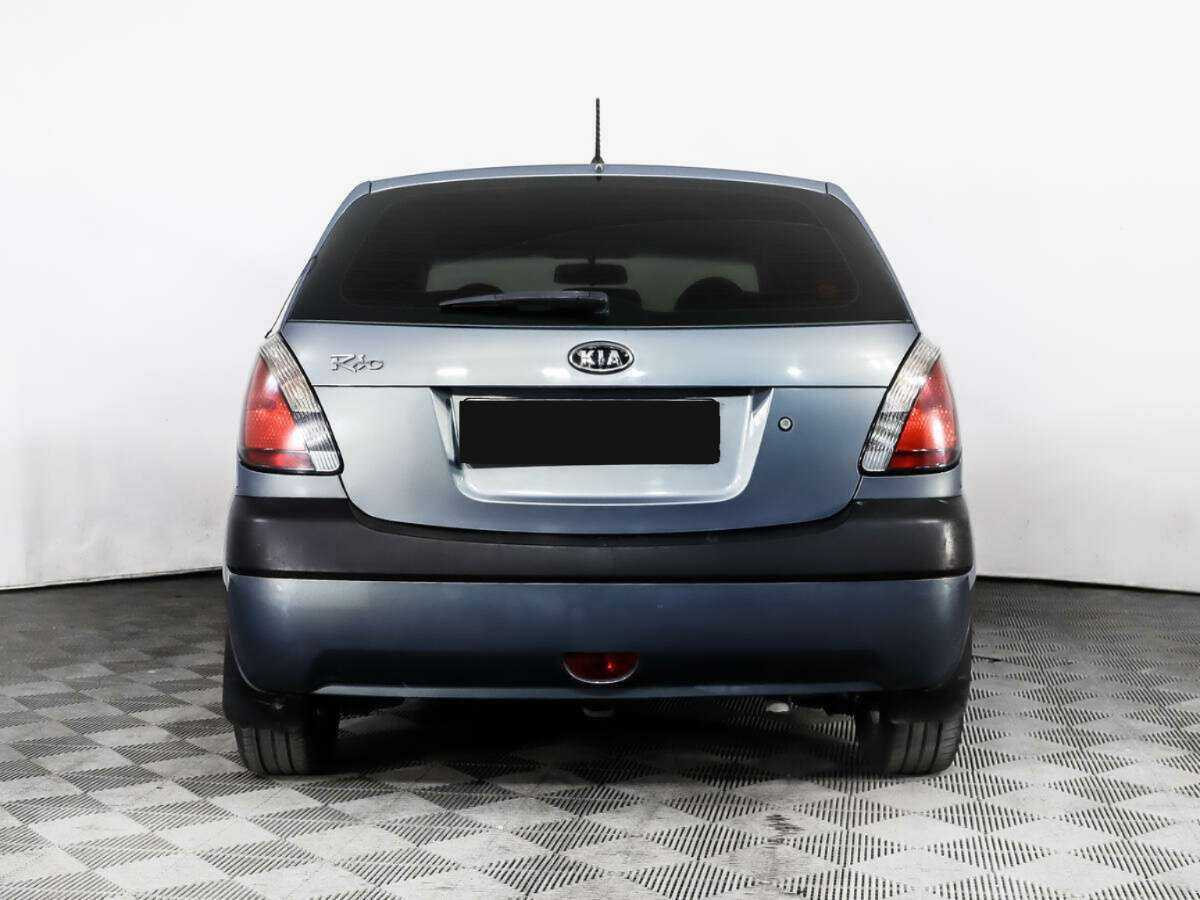 Kia Rio с пробегом — 2009 год. Фото: #4