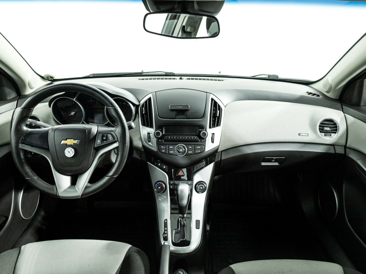 Chevrolet Cruze с пробегом — 2013 год. Фото: #12