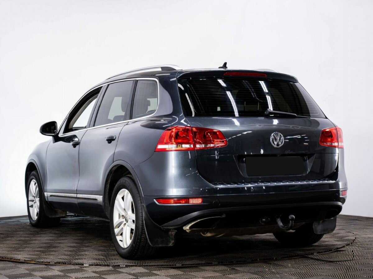 Volkswagen Touareg с пробегом — 2010 год. Фото: #3