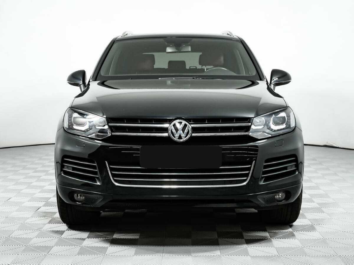 Volkswagen Touareg с пробегом — 2014 год. Фото: #1