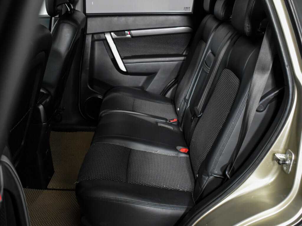 Chevrolet Captiva с пробегом — 2008 год. Фото: #8