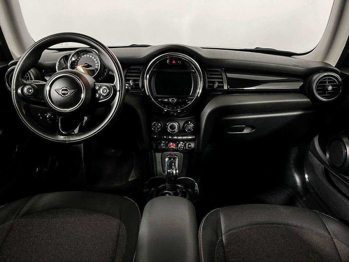 Mini Hatch с пробегом — 2019 год. Фото: #11