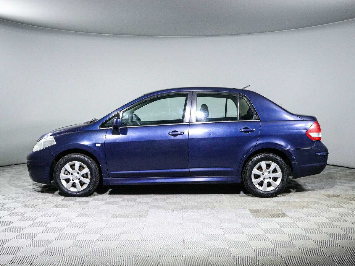 Nissan Tiida с пробегом — 2011 год. Фото: #7