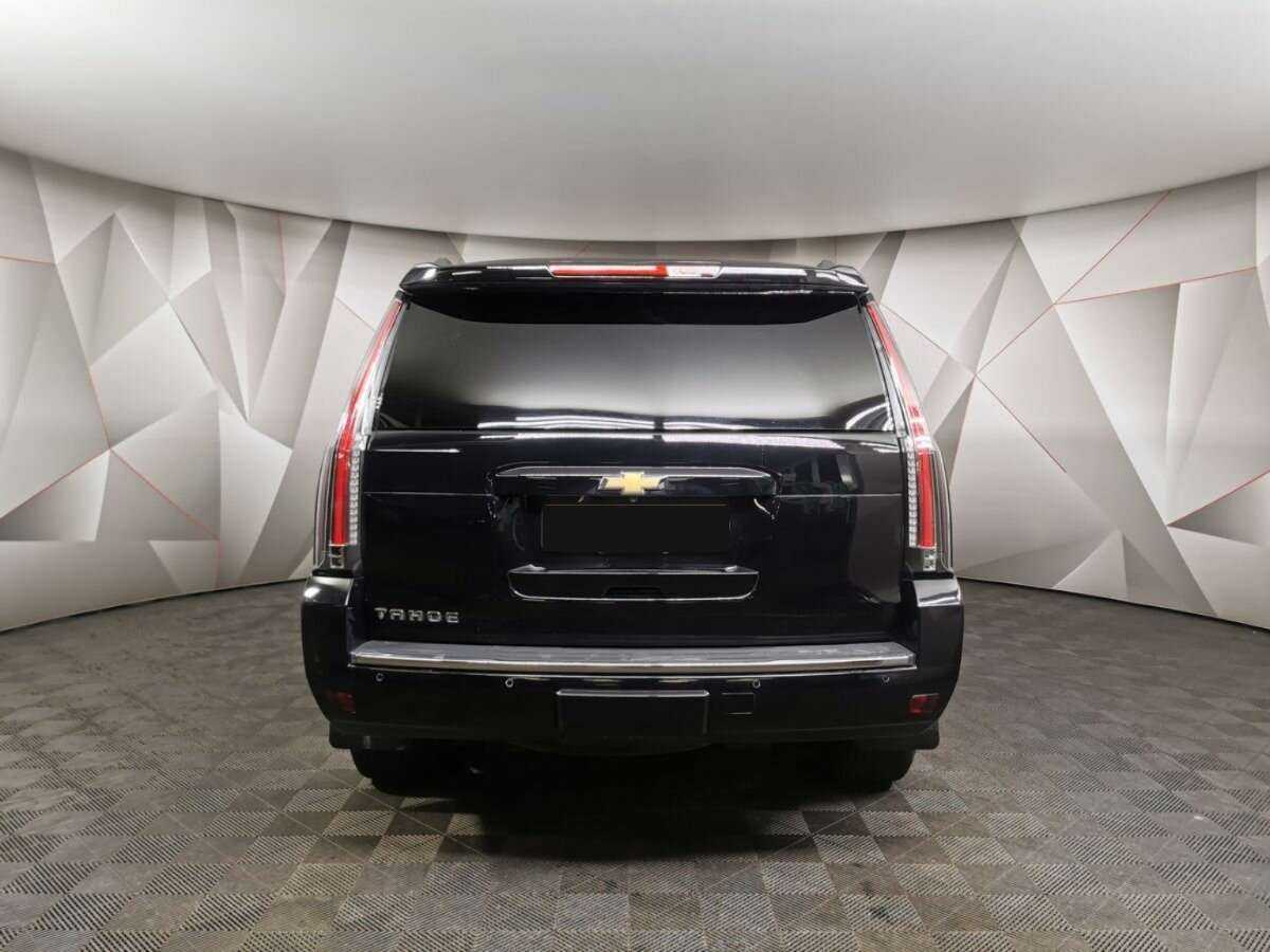 Chevrolet Tahoe с пробегом — 2017 год. Фото: #7