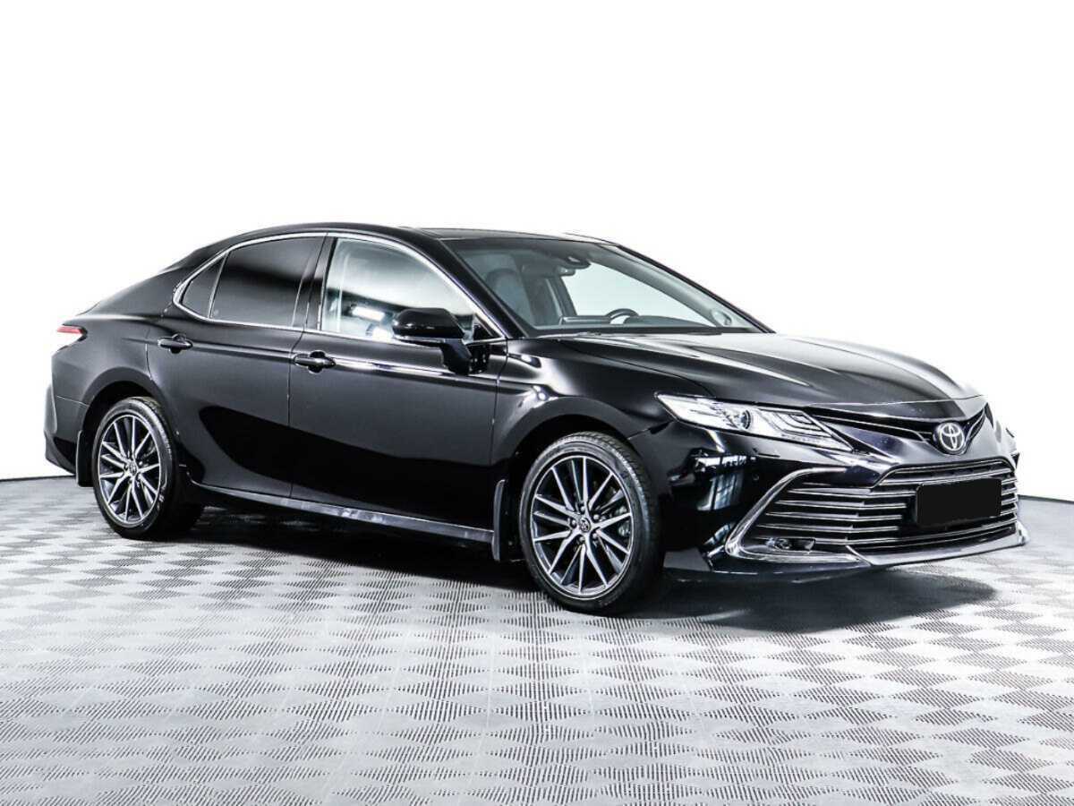 Toyota Camry с пробегом — 2021 год. Фото: #2