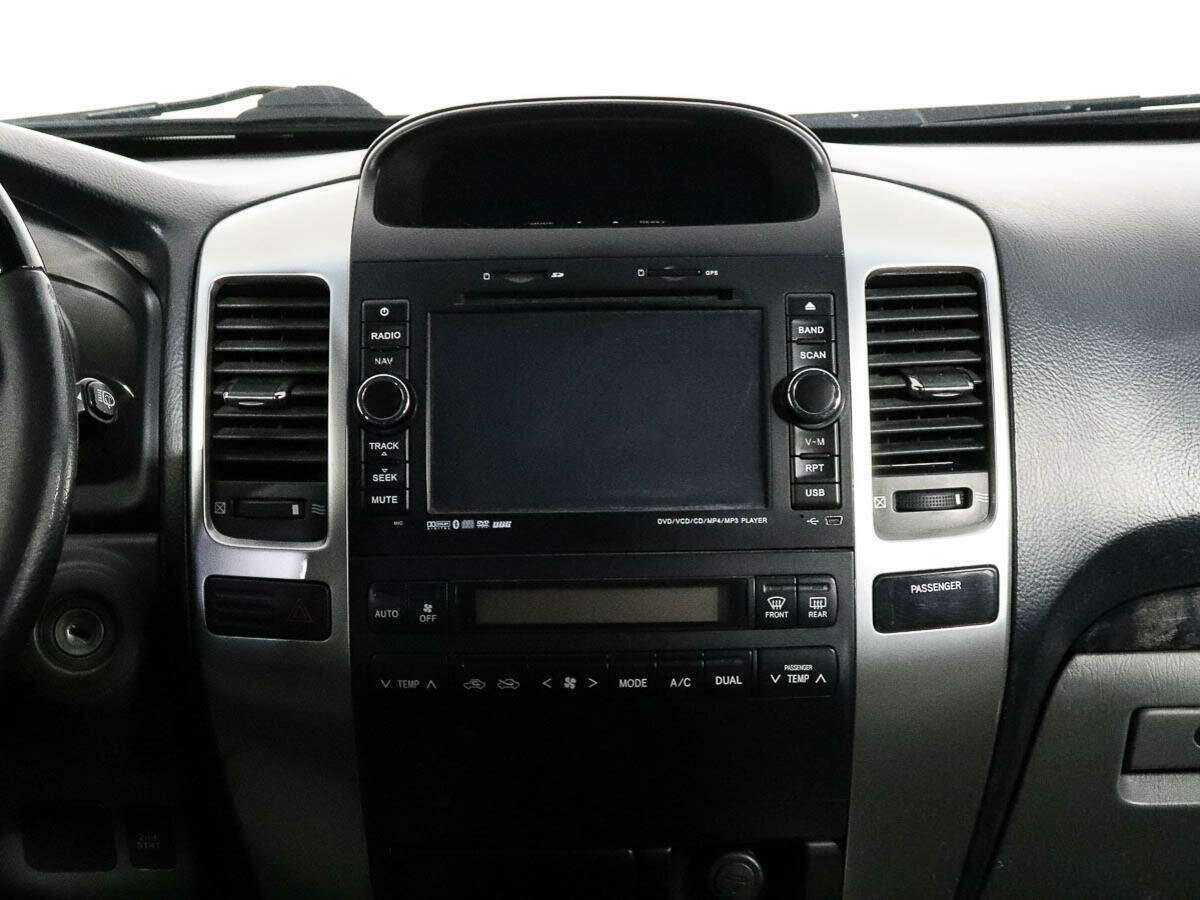Toyota Land Cruiser Prado с пробегом — 2008 год. Фото: #10