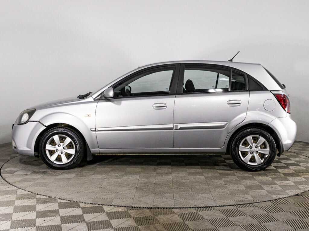 Kia Rio с пробегом — 2010 год. Фото: #7