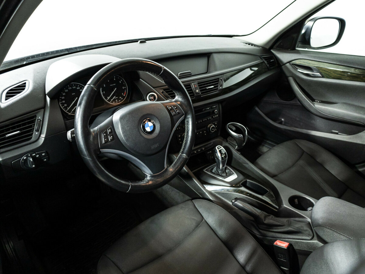 BMW X1 с пробегом — 2012 год. Фото: #10
