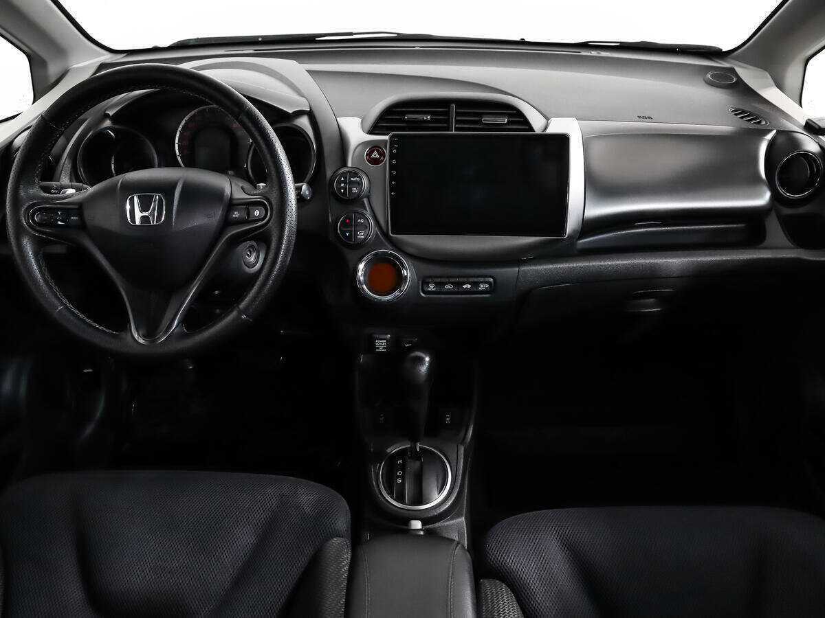 Honda Jazz с пробегом — 2012 год. Фото: #11