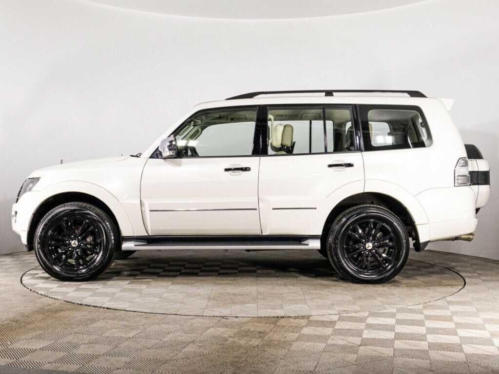 Mitsubishi Pajero с пробегом — 2019 год. Фото: #7