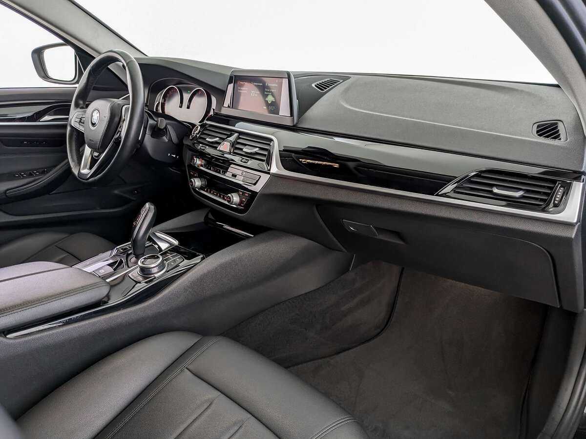 BMW 5 серии с пробегом — 2018 год. Фото: #6