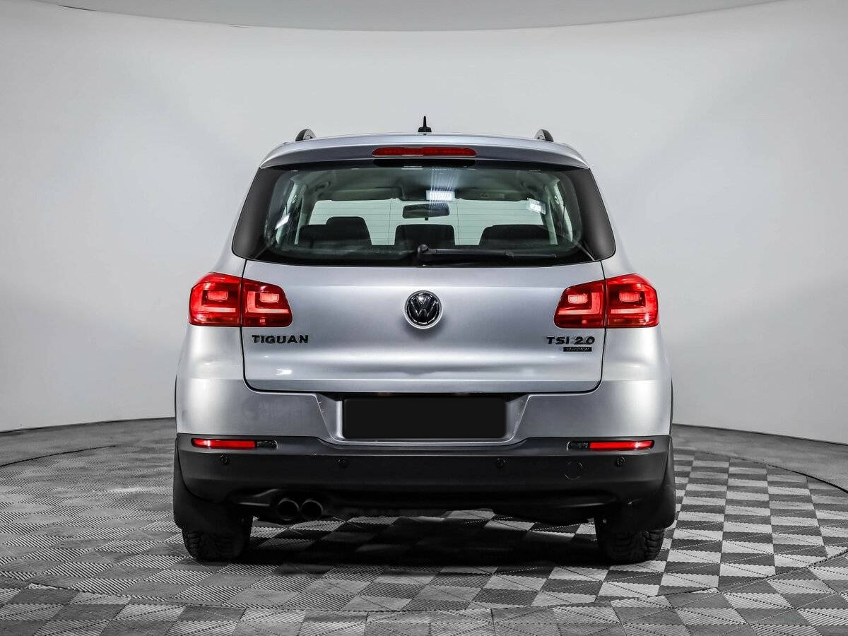 Volkswagen Tiguan с пробегом — 2011 год. Фото: #5