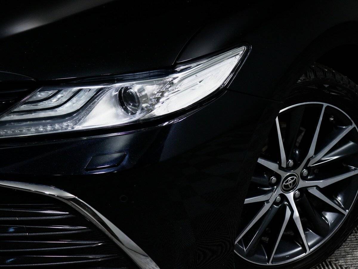 Toyota Camry с пробегом — 2021 год. Фото: #14