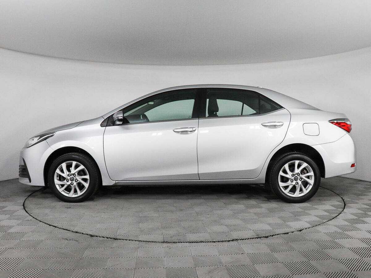 Toyota Corolla с пробегом — 2017 год. Фото: #7