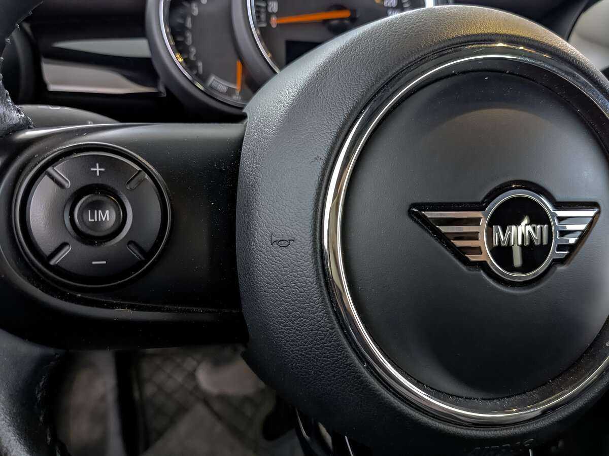 Mini Hatch с пробегом — 2020 год. Фото: #23