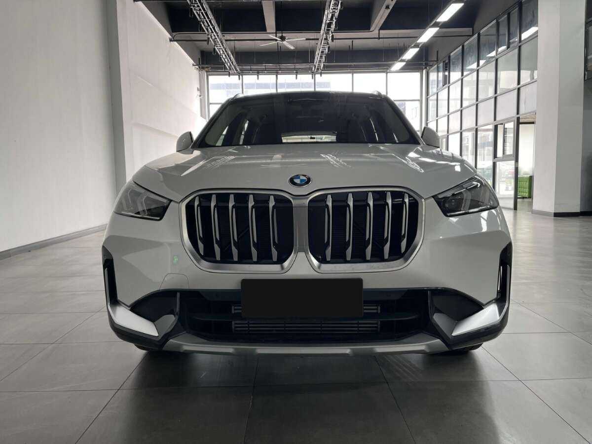 BMW X1 с пробегом — 2023 год. Фото: #1